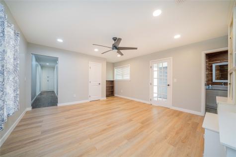 812 E 1st Hughes Springs TX 75656