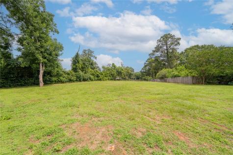 812 E 1st Hughes Springs TX 75656