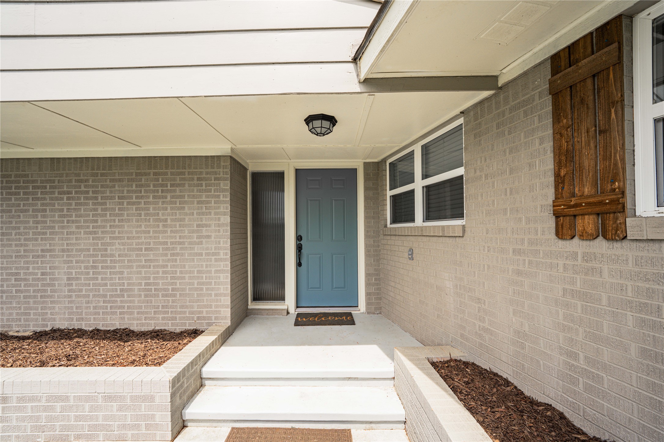 812 E 1st Hughes Springs TX 75656