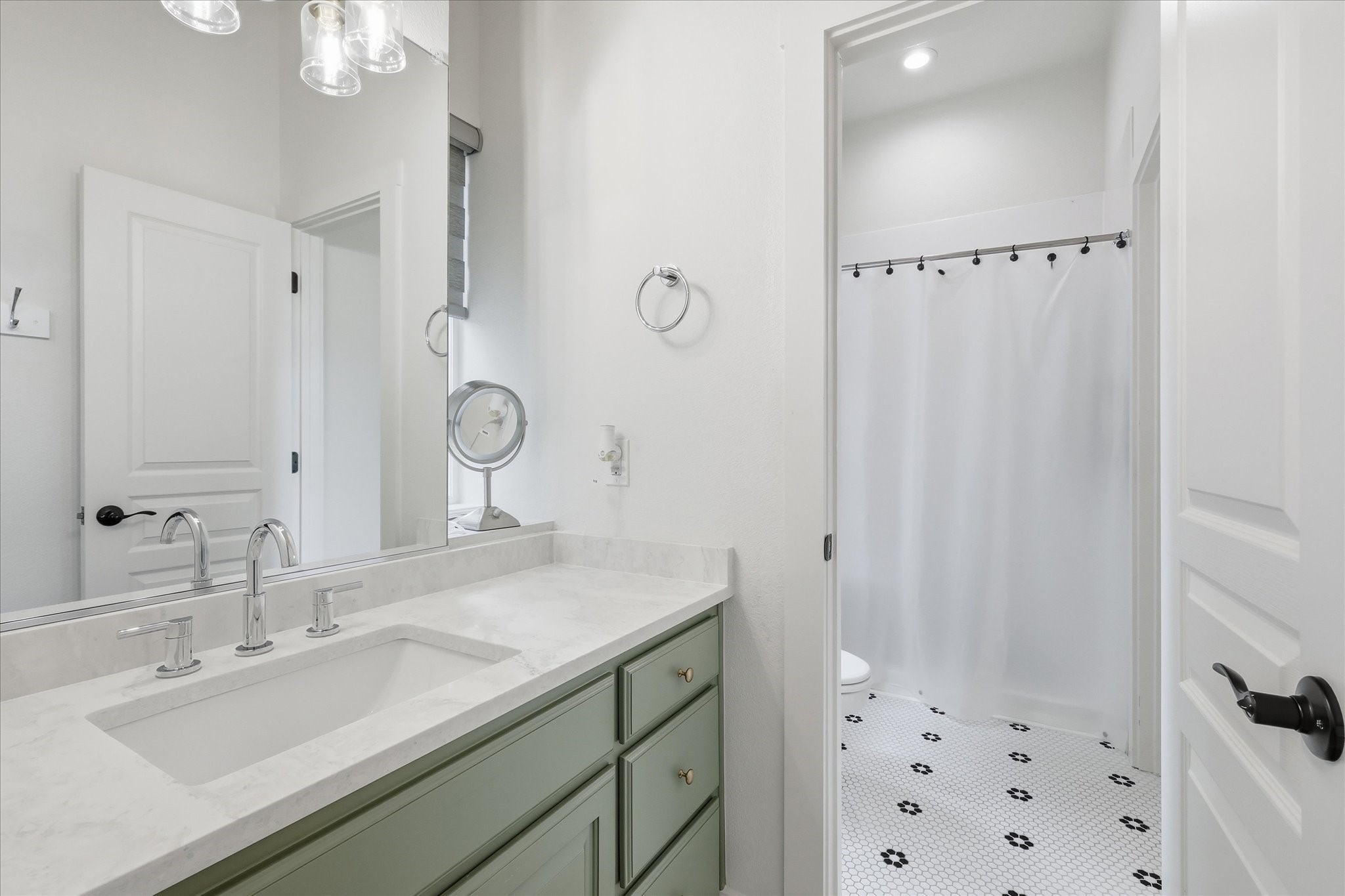 101 W Oak Shores Drive Cross Roads TX 76227