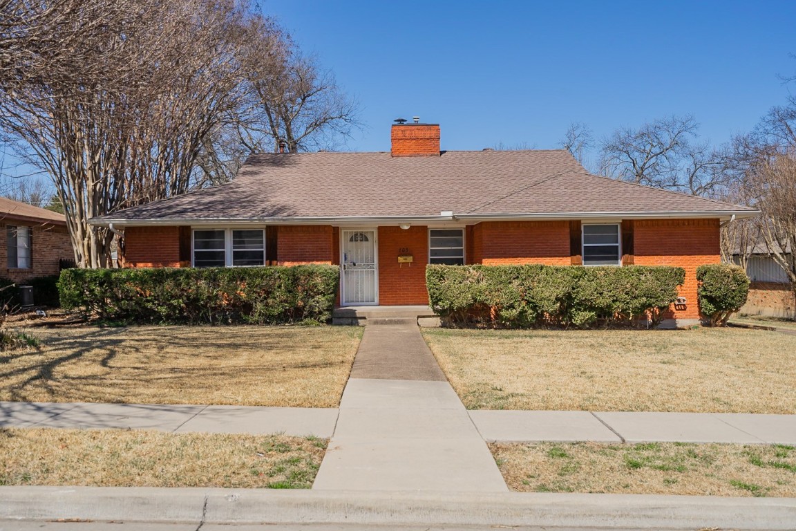 705 Parkmont Drive Garland TX 75041