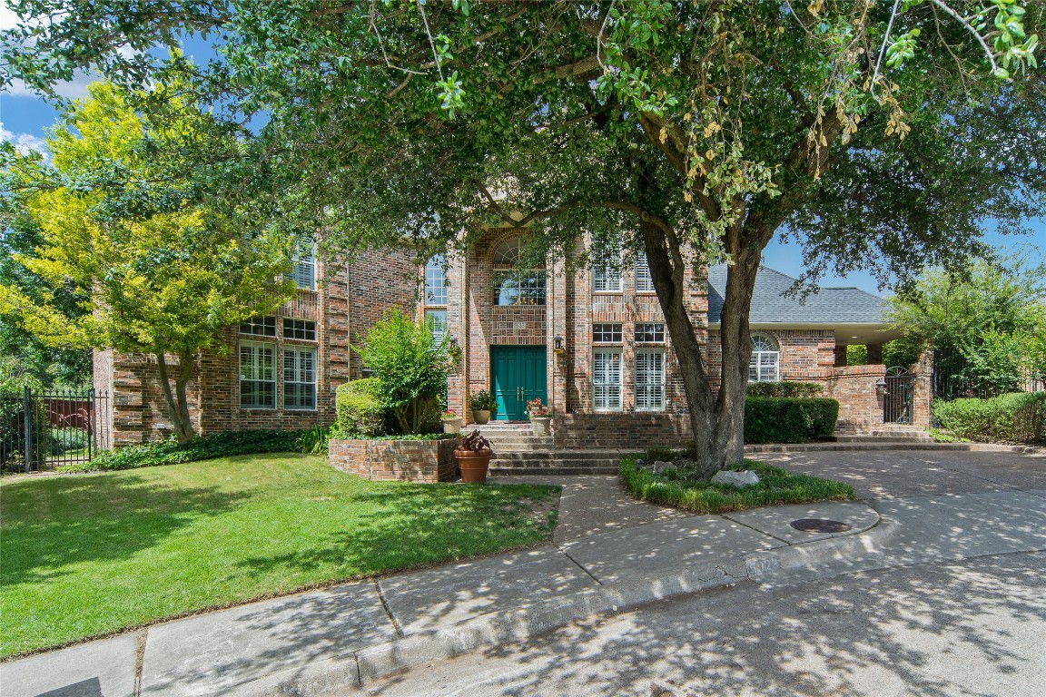 5923 Stoneshire Court Dallas TX 75252