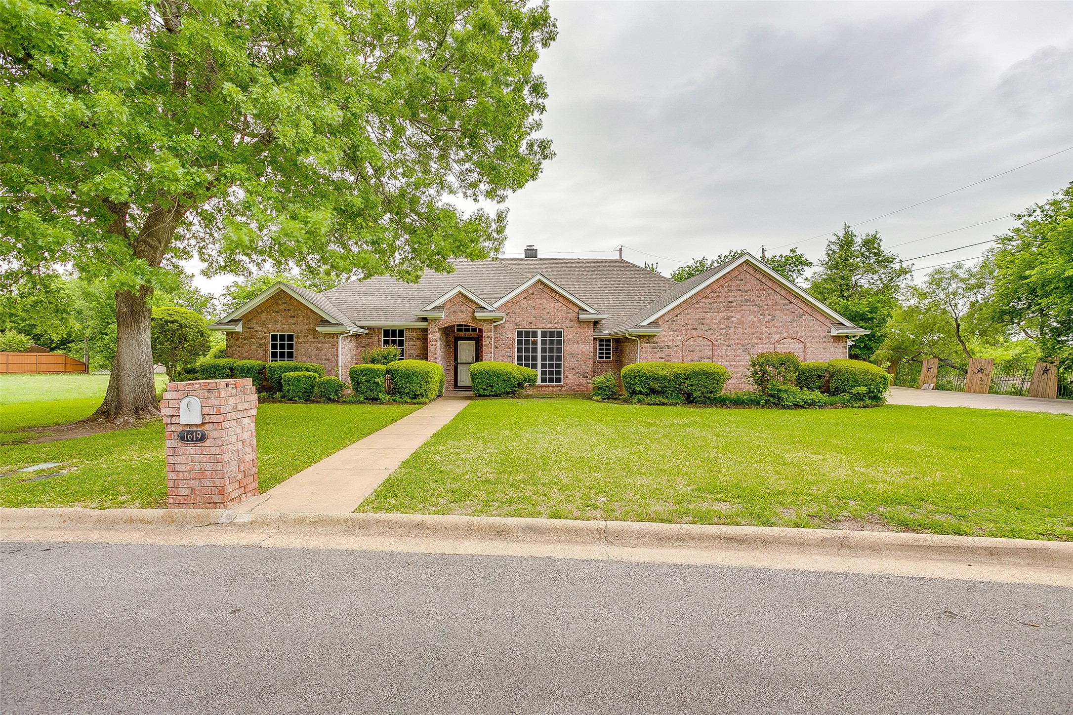 1619 Browning Lane Cleburne TX 76033