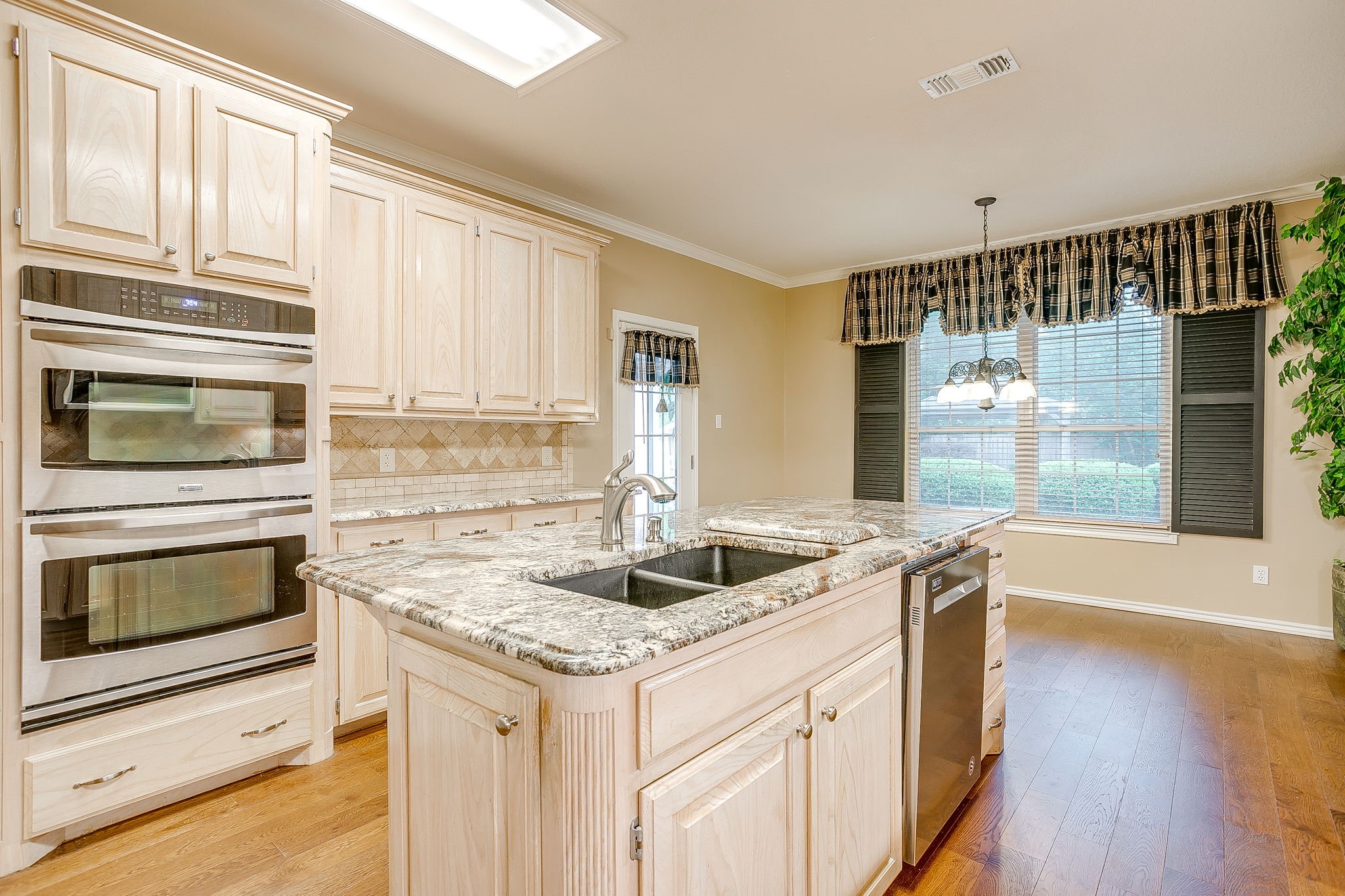 1619 Browning Lane Cleburne TX 76033