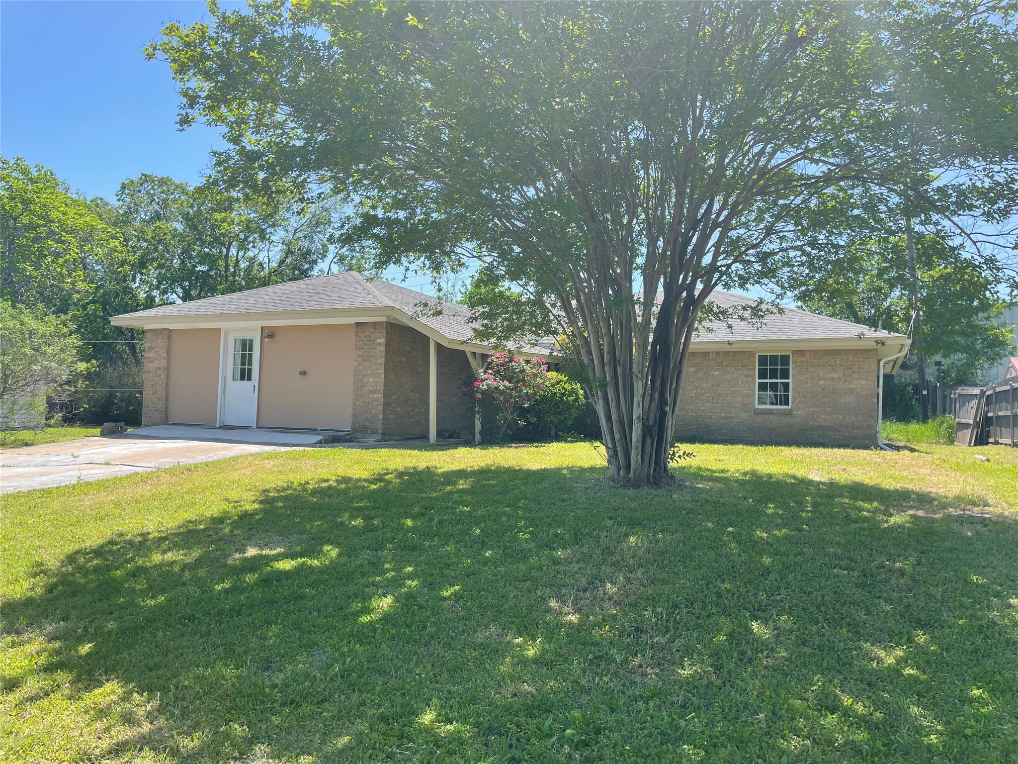 717 Bluebonnet Street Mexia TX 76667
