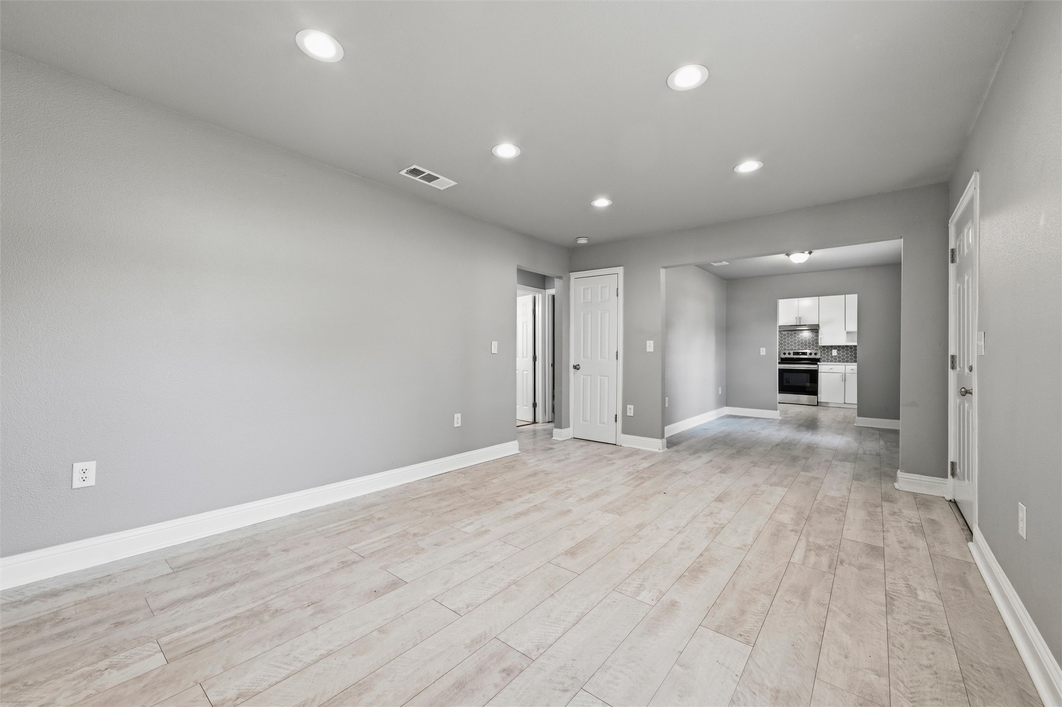 1606 Davis Boulevard Garland TX 75042