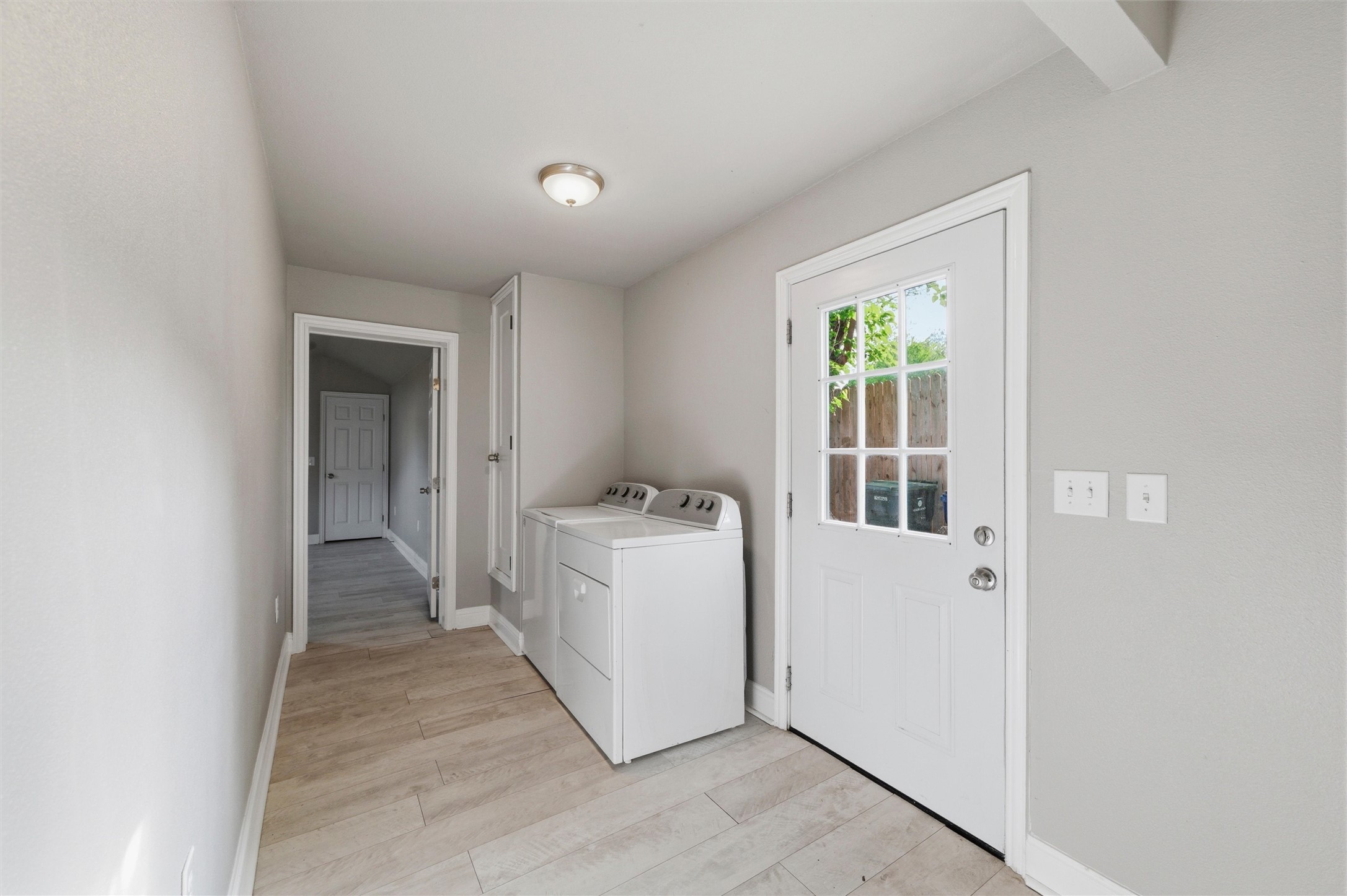 1606 Davis Boulevard Garland TX 75042