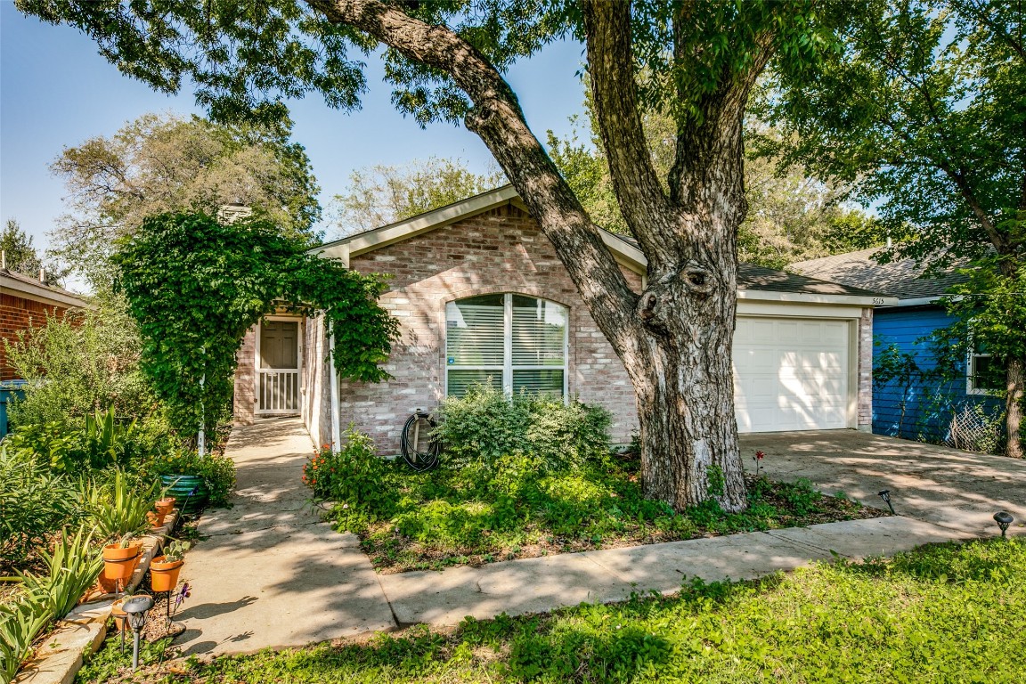 5615 Martinez Trail Dallas TX 75212