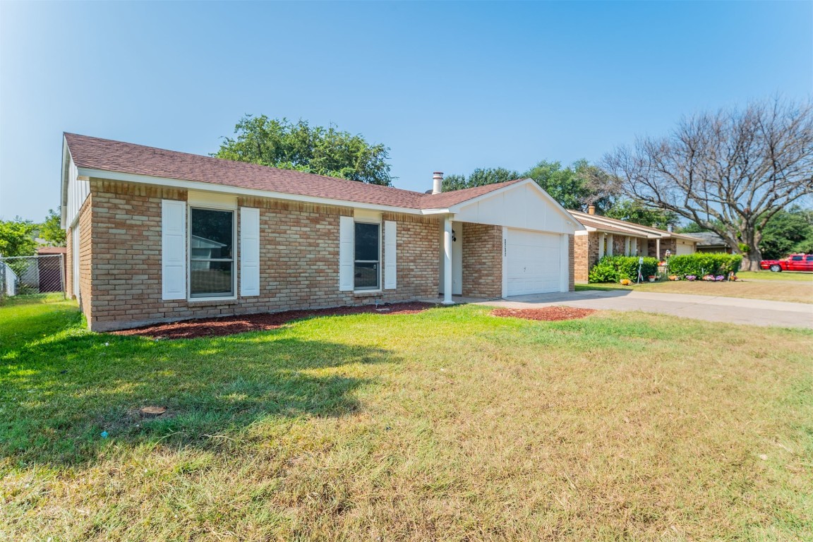 3737 Bridalwreath Drive Fort Worth TX 76133