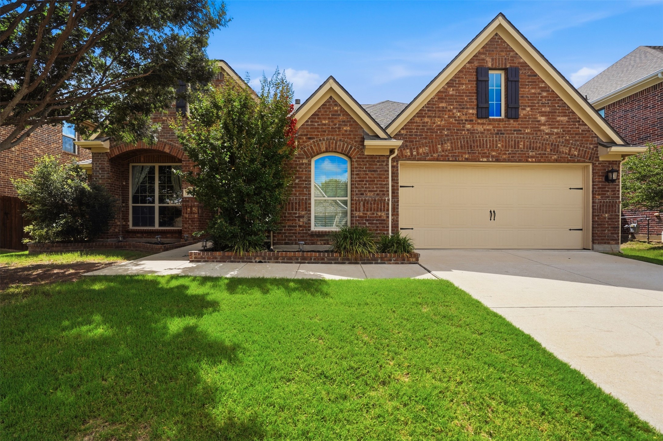 1383 Sandhurst Drive Roanoke TX 76262