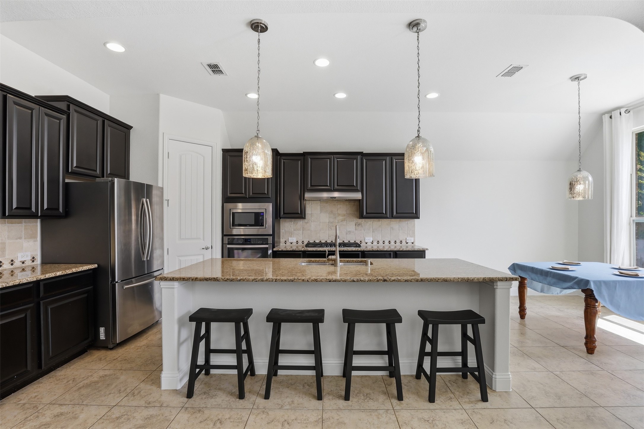 1383 Sandhurst Drive Roanoke TX 76262