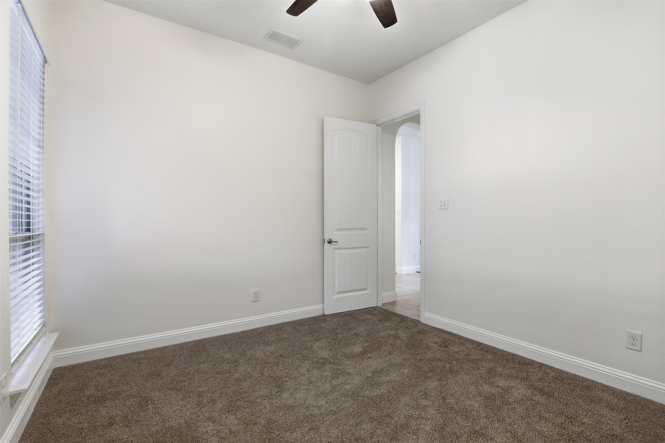 1383 Sandhurst Drive Roanoke TX 76262