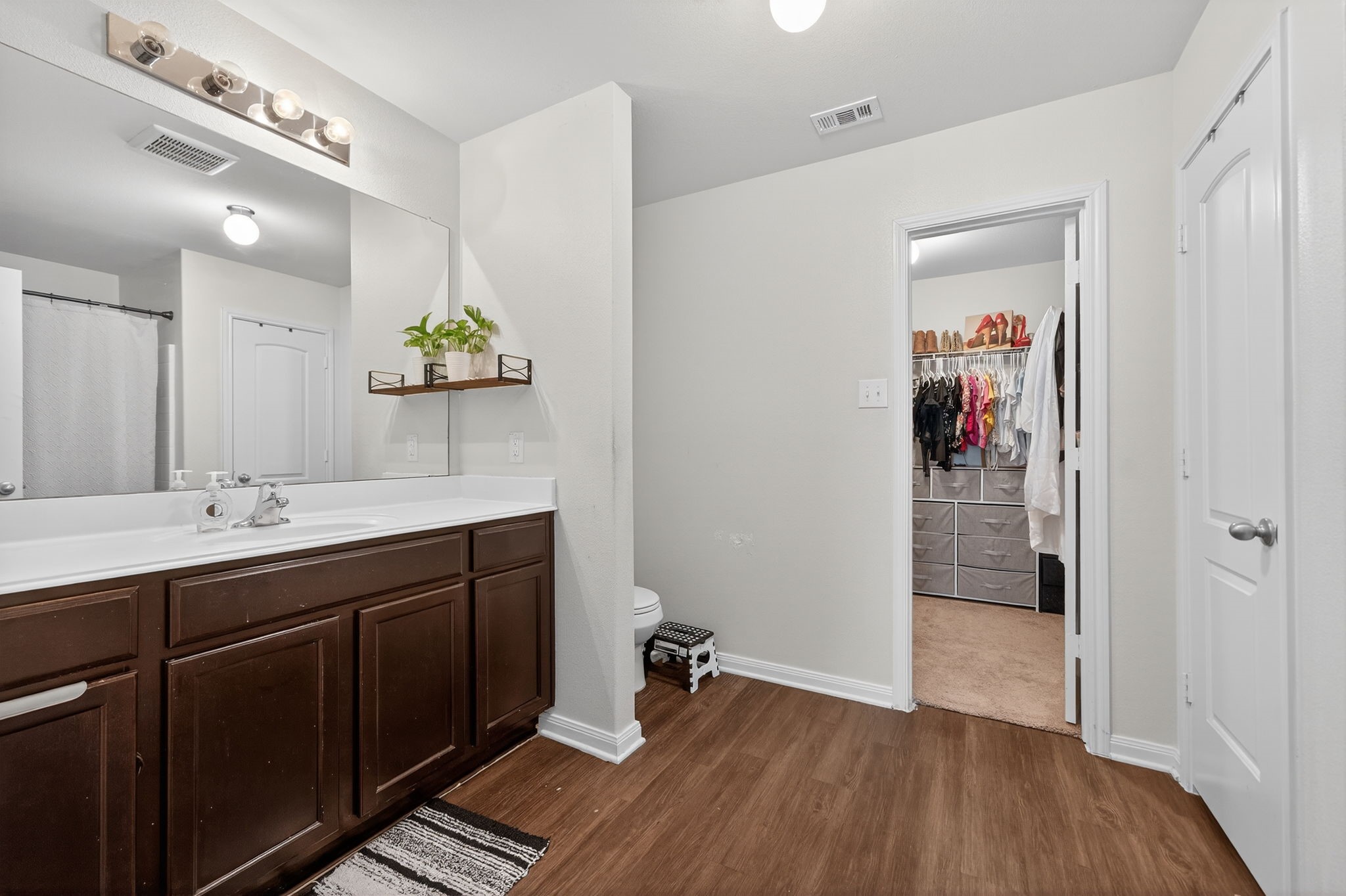 1331 Lucchese Lane Dallas TX 75253