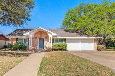2012 S China Street Brady TX 76825