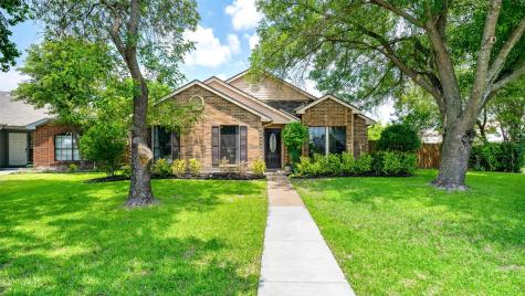 2013 Valley Oak Court Garland TX 75040