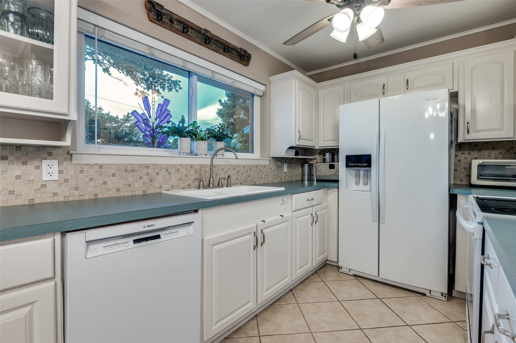 1229 Brookside Drive Hurst TX 76053