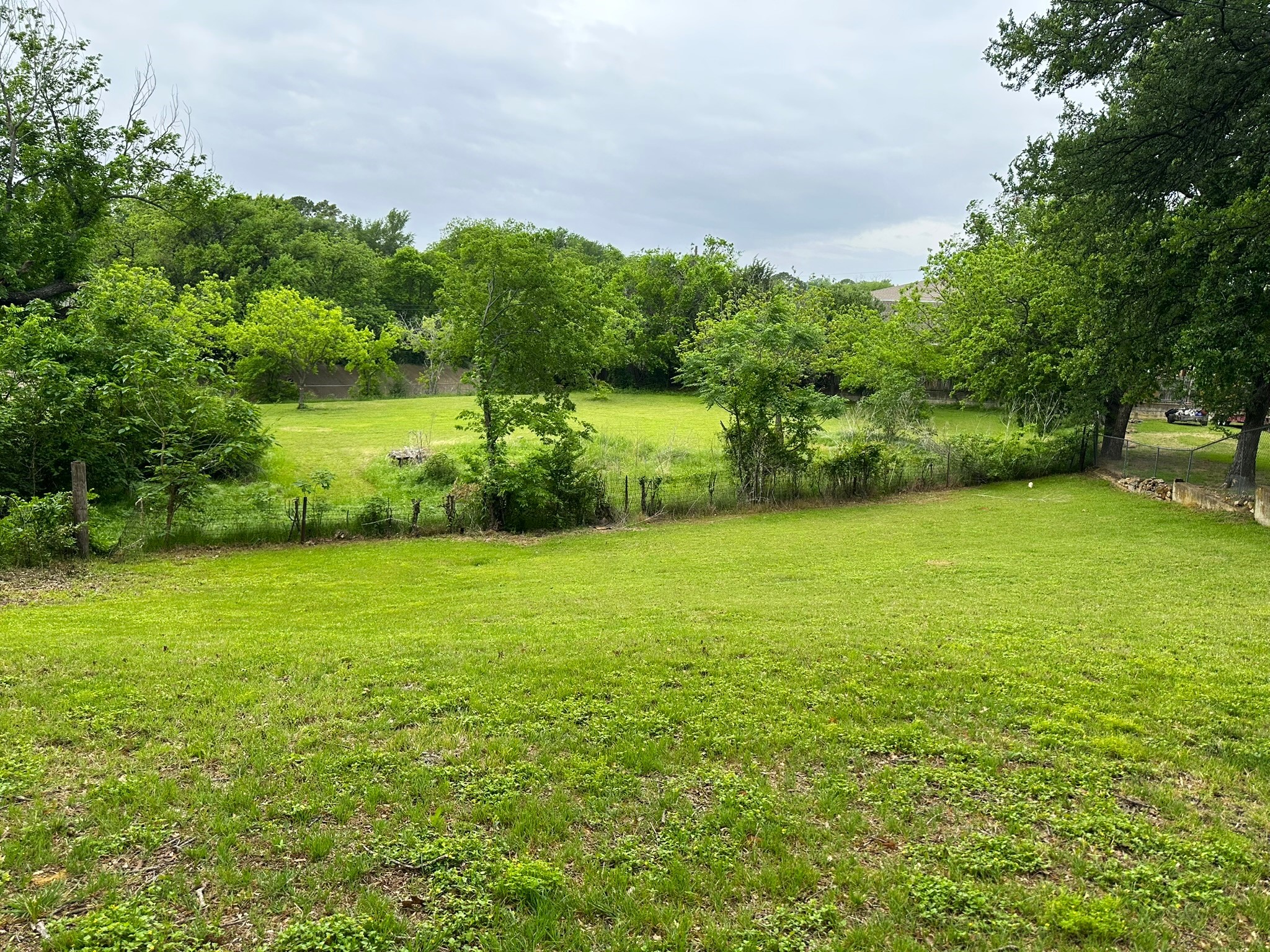 1229 Brookside Drive Hurst TX 76053