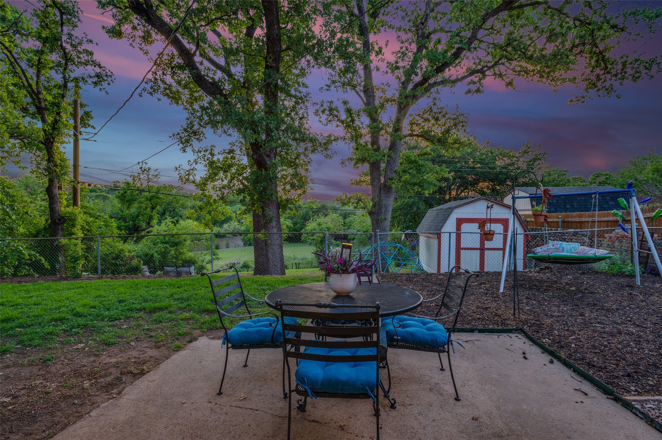 1229 Brookside Drive Hurst TX 76053