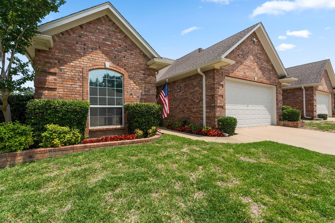 2210 Homestead Lane Tyler TX 75701