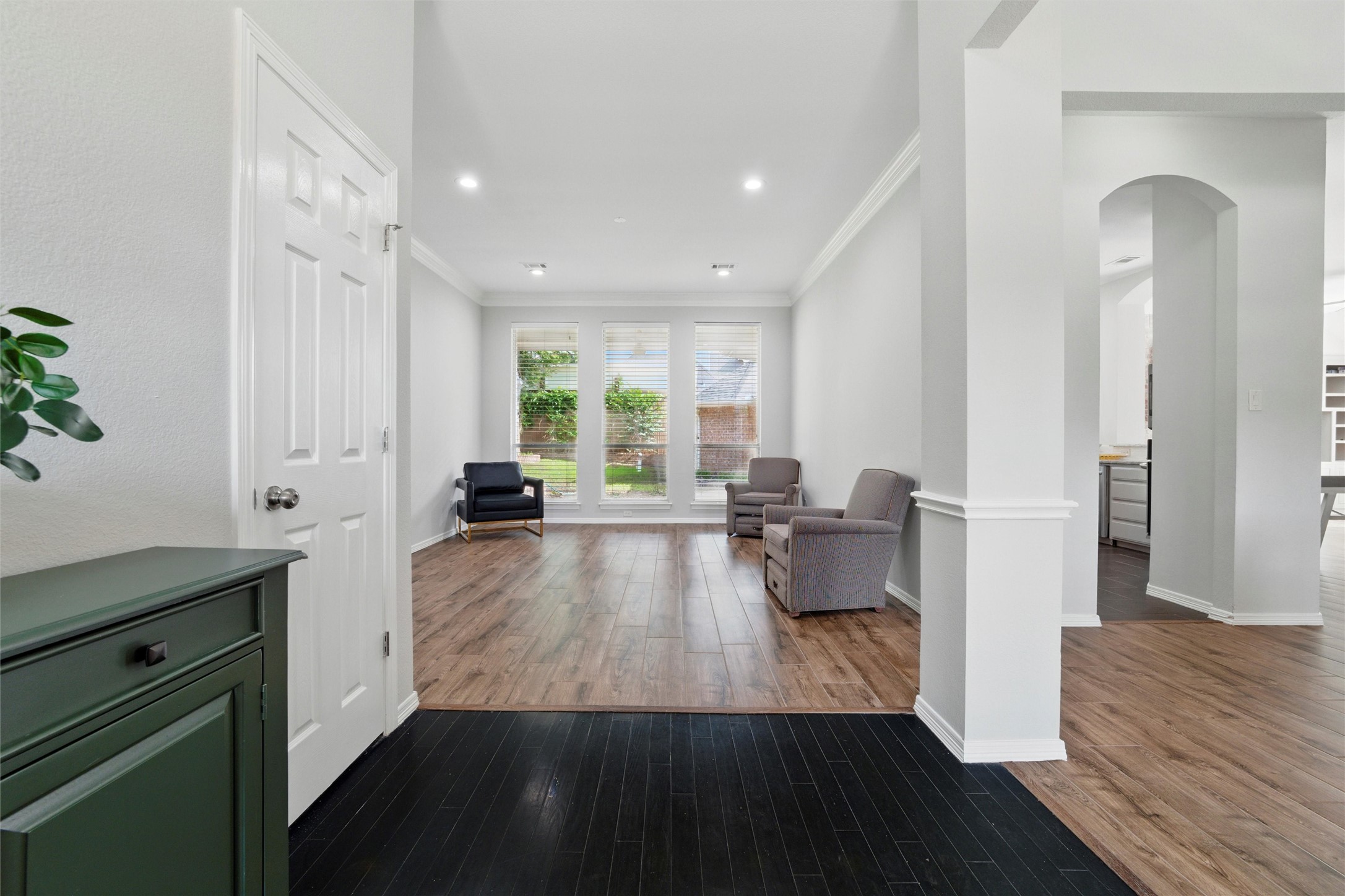 3402 Blue Forest Drive Arlington TX 76001