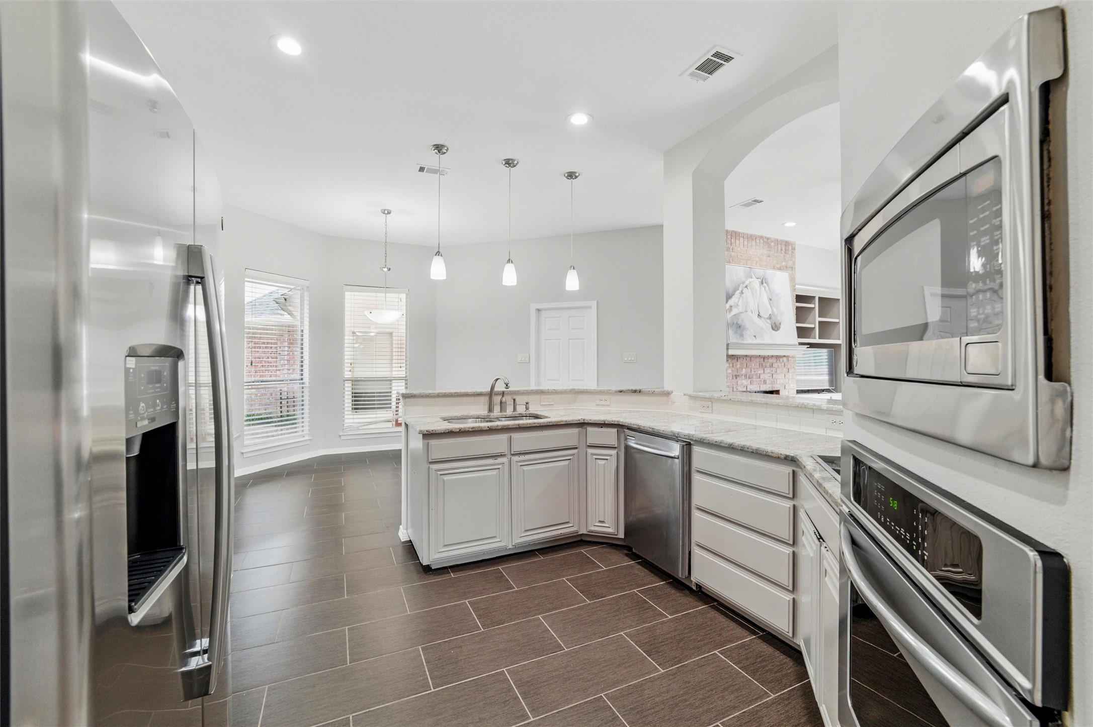 3402 Blue Forest Drive Arlington TX 76001