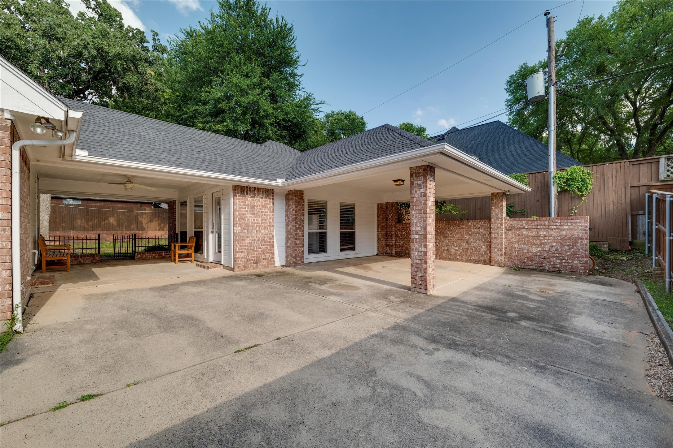 3402 Blue Forest Drive Arlington TX 76001