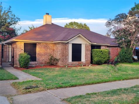 2440 Summit Lane Dallas TX 75227