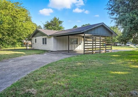 2251 Hartline Drive Dallas TX 75228