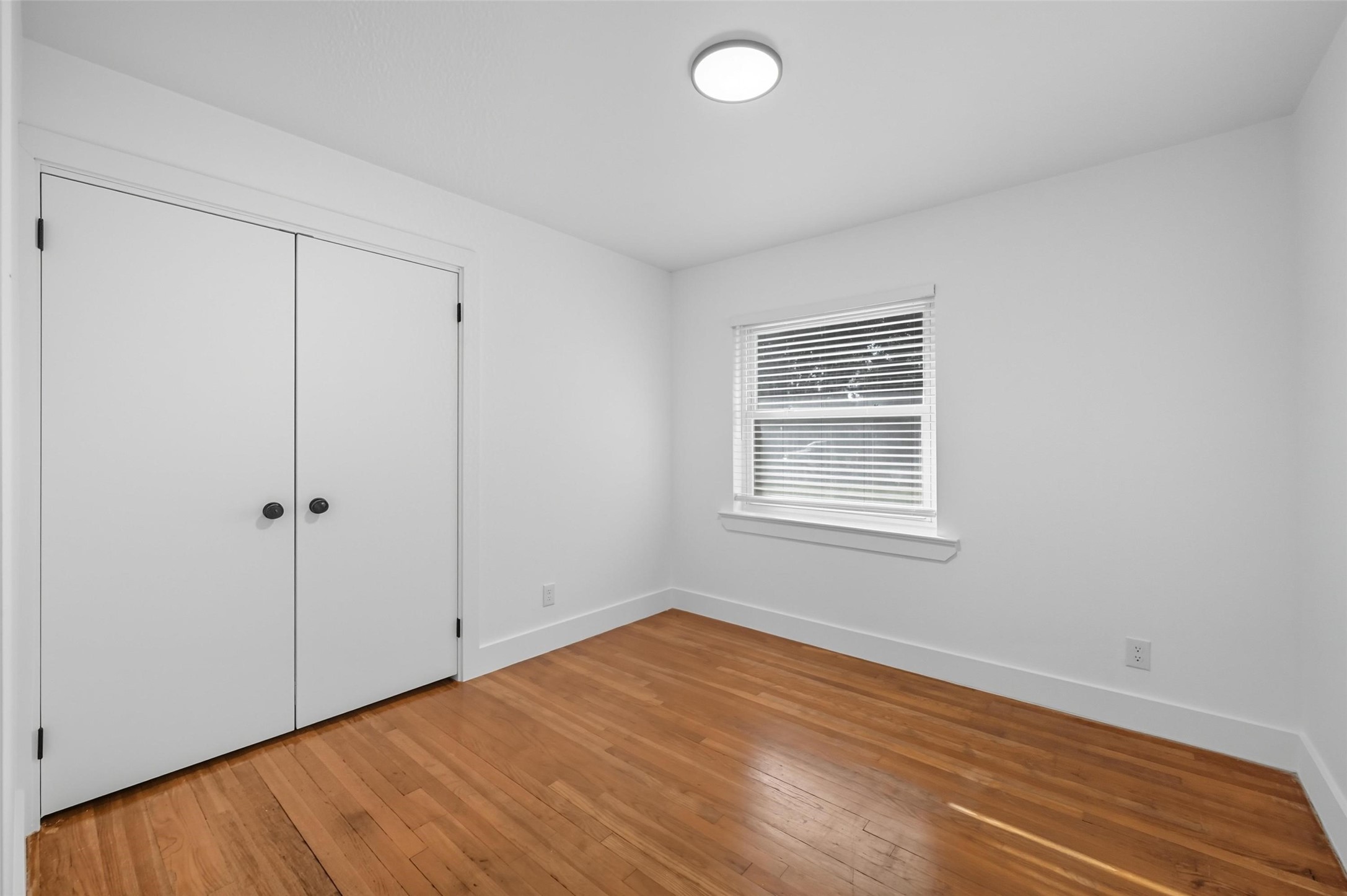 2251 Hartline Drive Dallas TX 75228