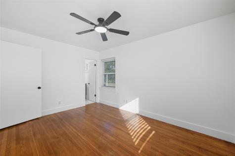 2251 Hartline Drive Dallas TX 75228