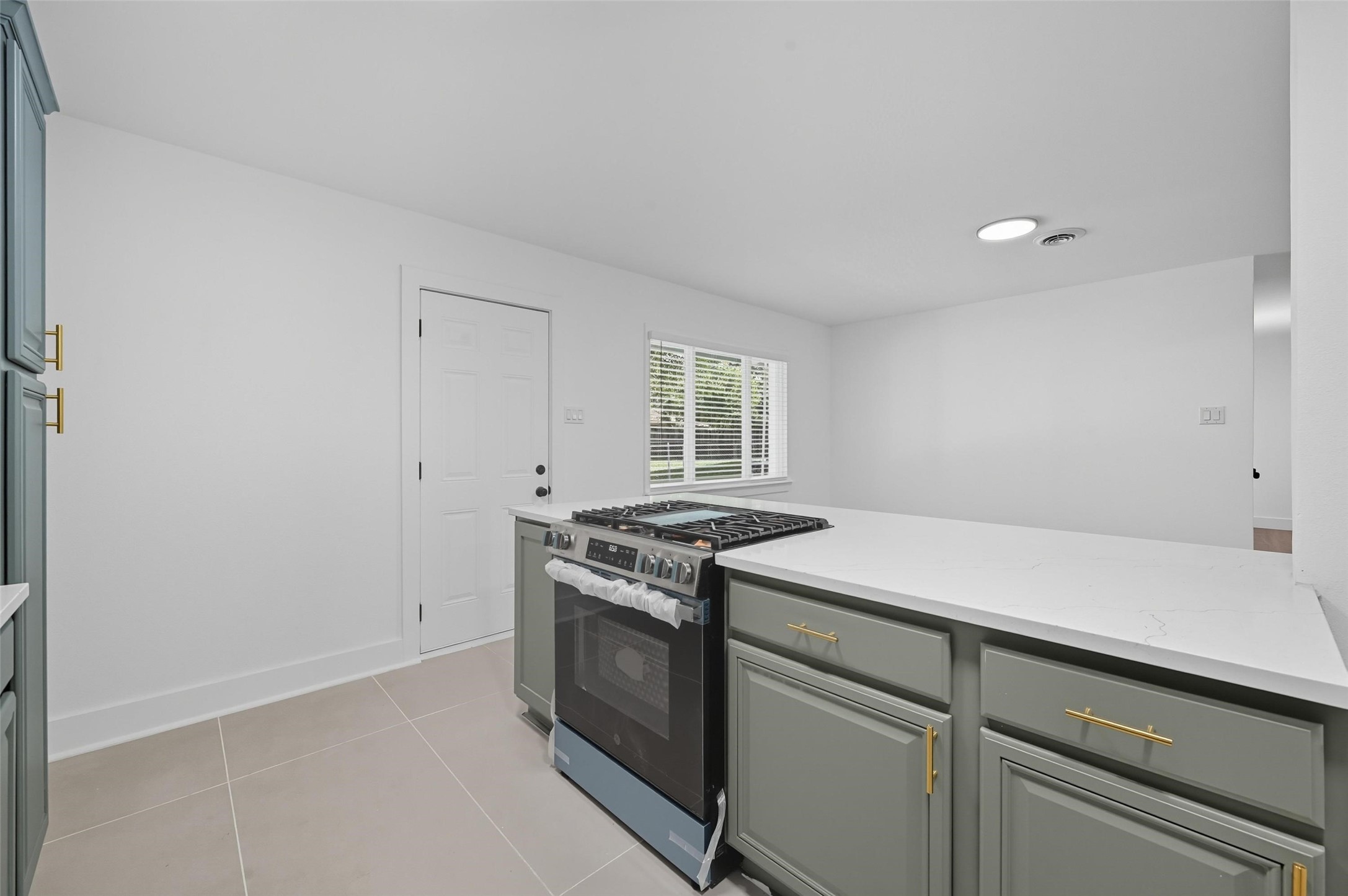 2251 Hartline Drive Dallas TX 75228