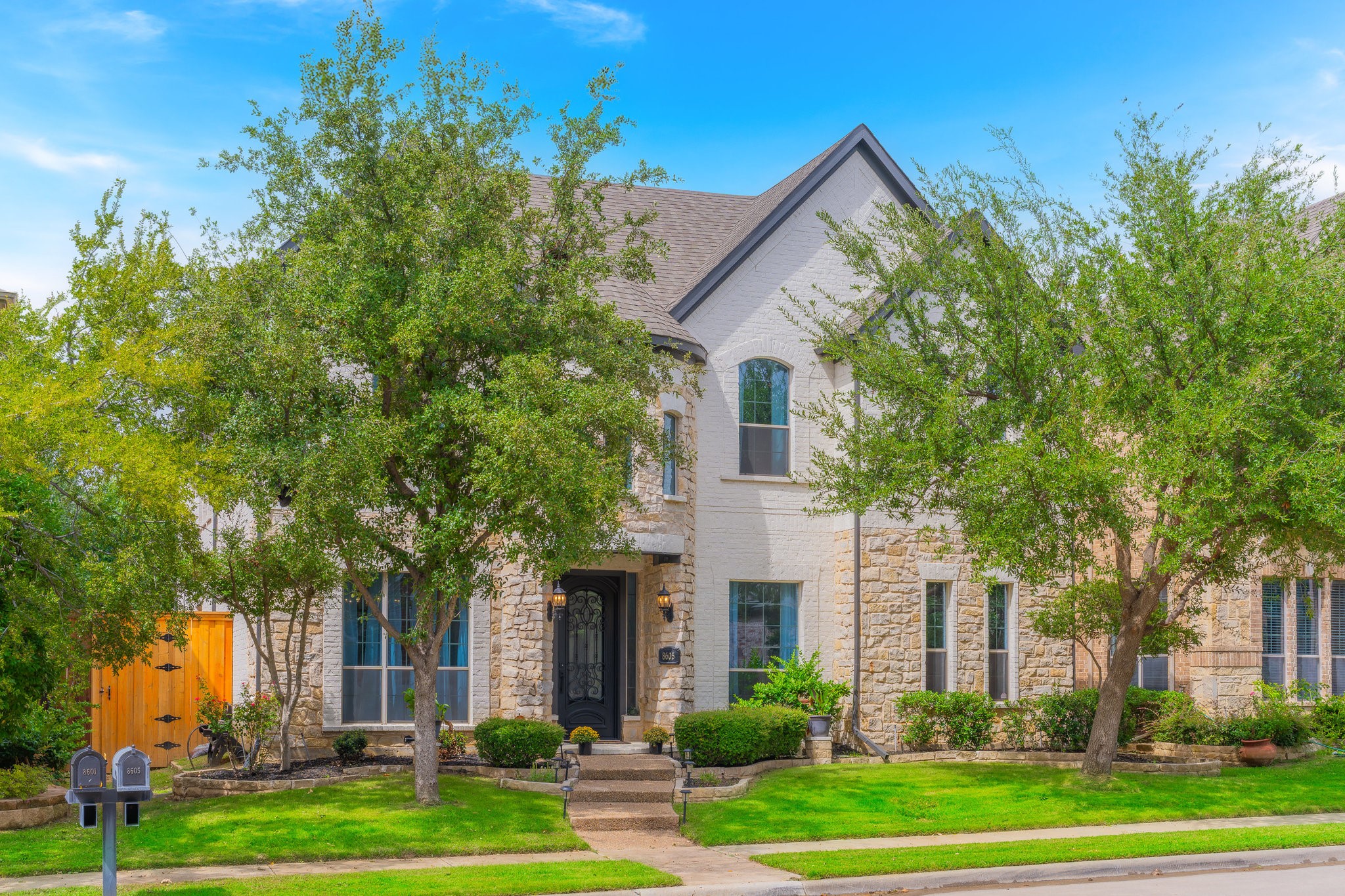 8605 Lindenwood Lane Irving TX 75063