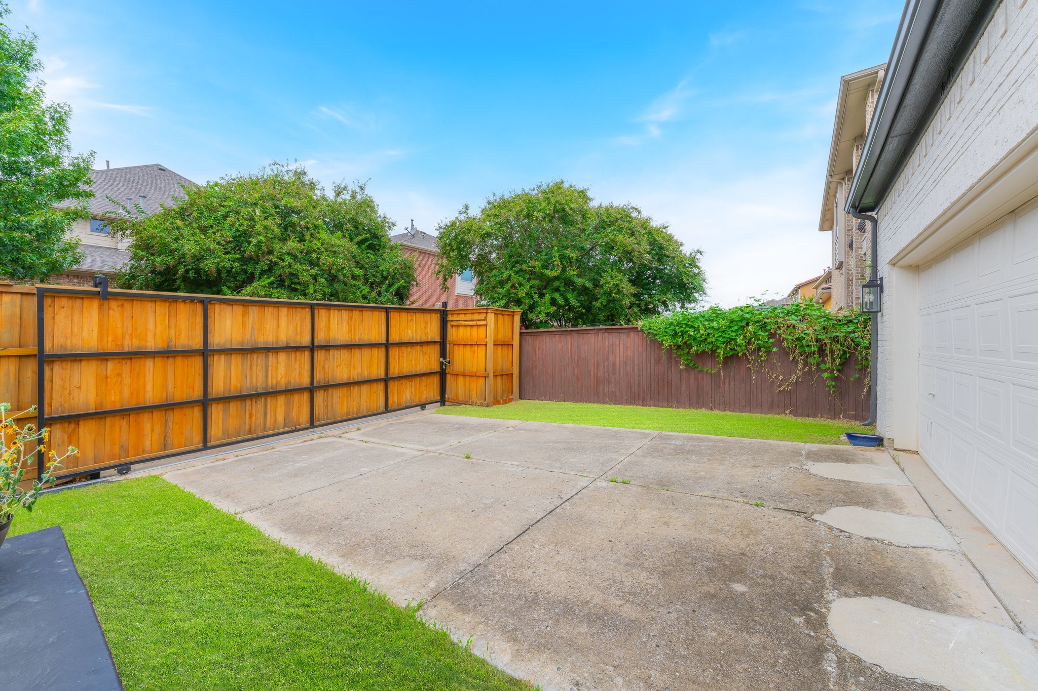8605 Lindenwood Lane Irving TX 75063