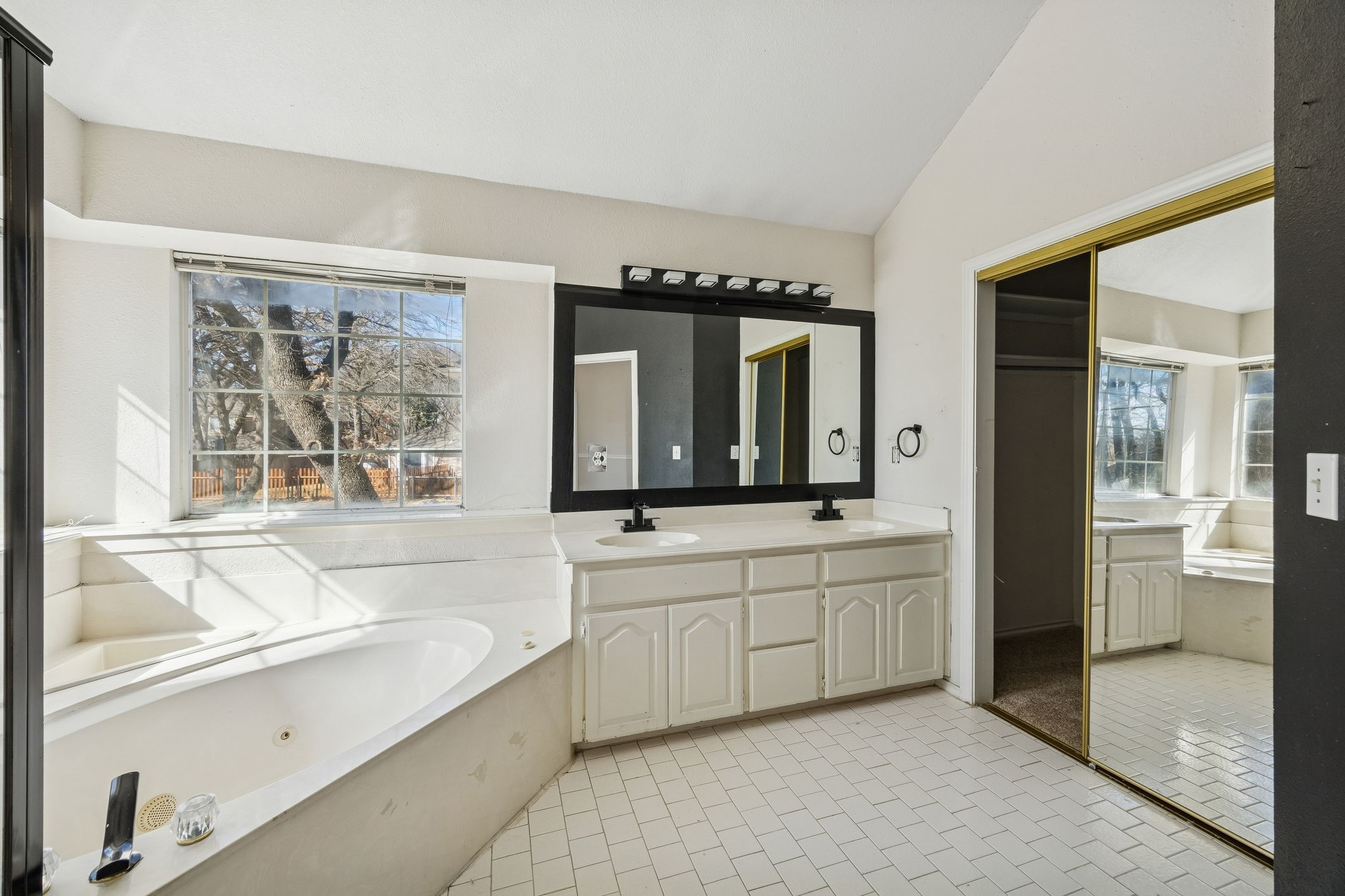 2657 Hillside Drive Highland Village TX 75077
