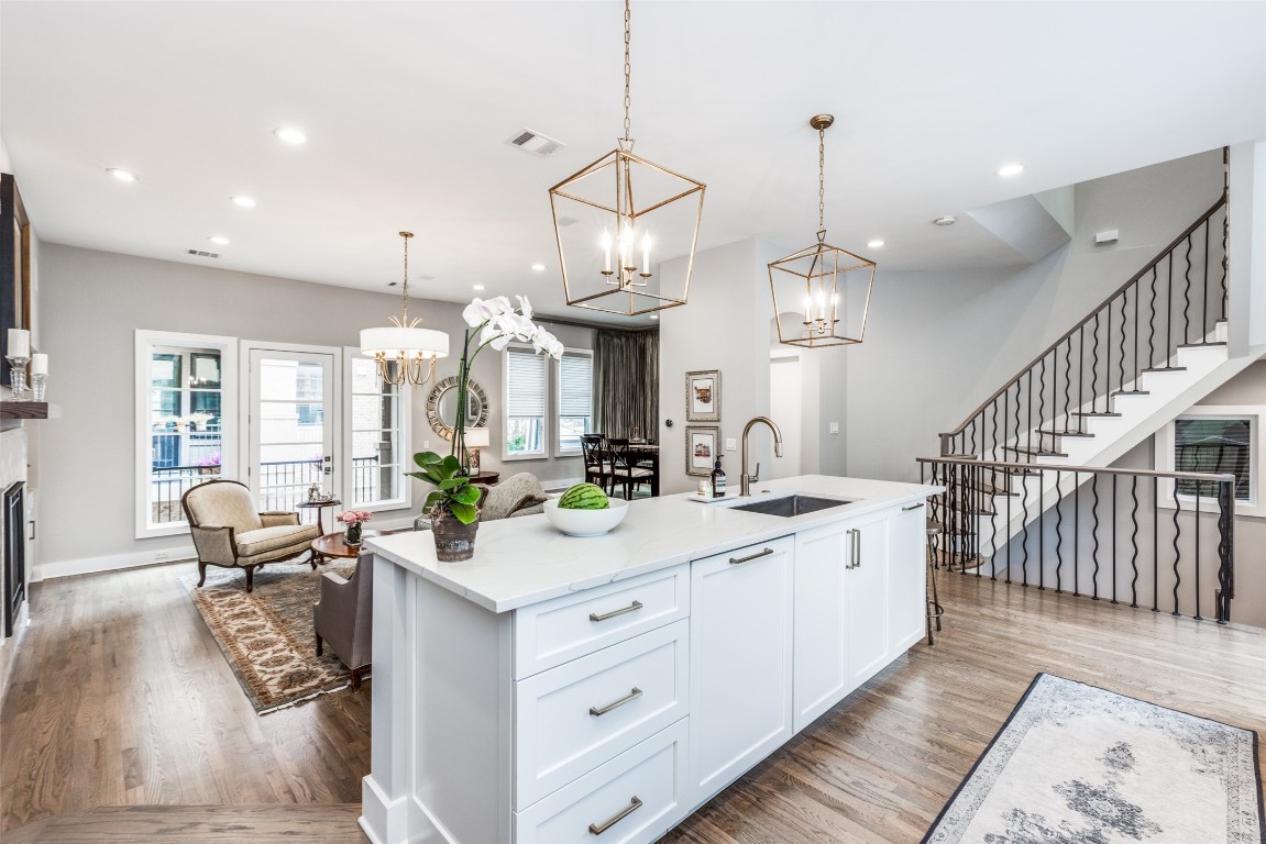 3807 Holland Avenue Dallas TX 75219