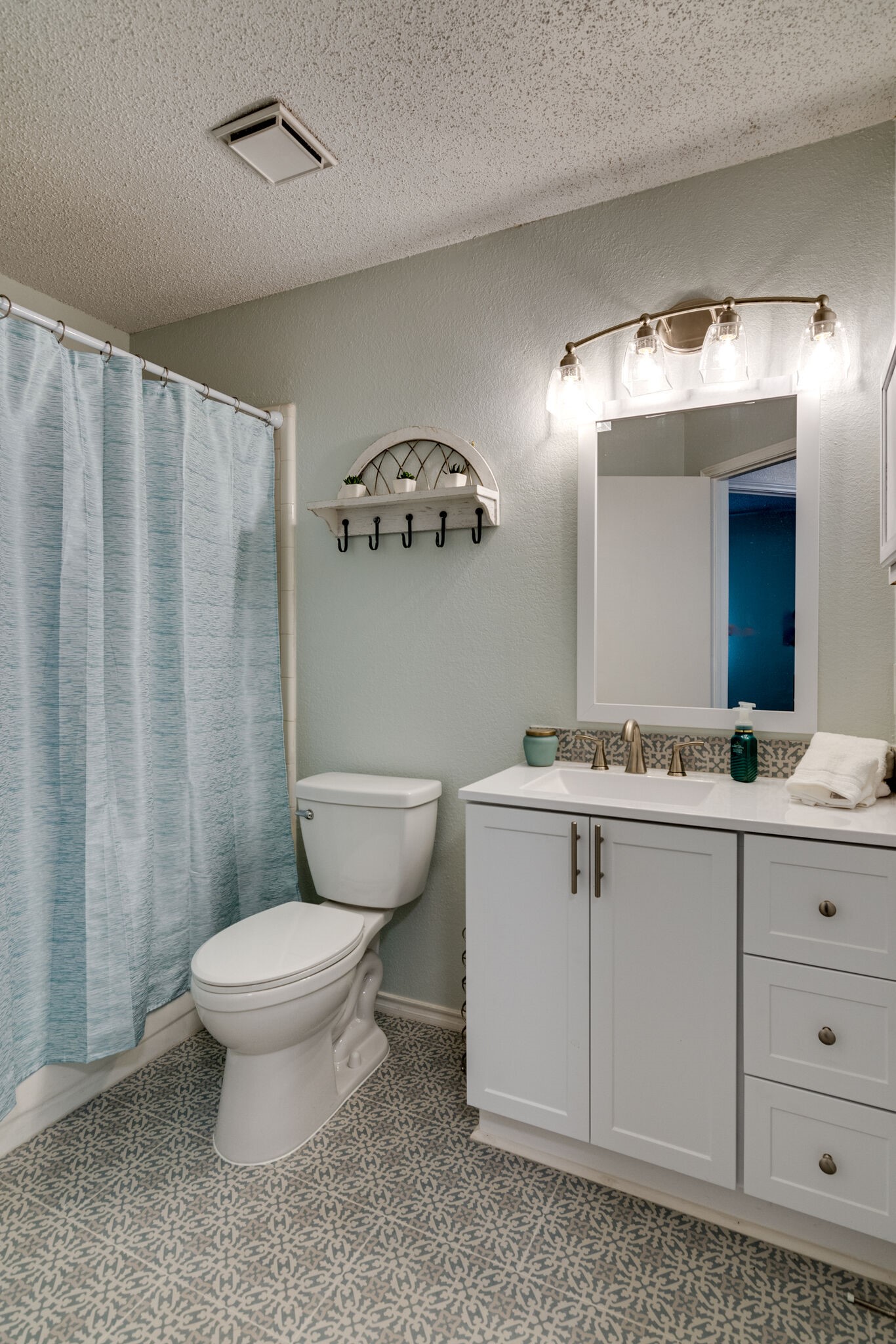 6713 Windwillow Drive Fort Worth TX 76137