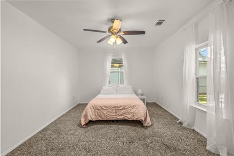 710 W Willow Street Sanger TX 76266