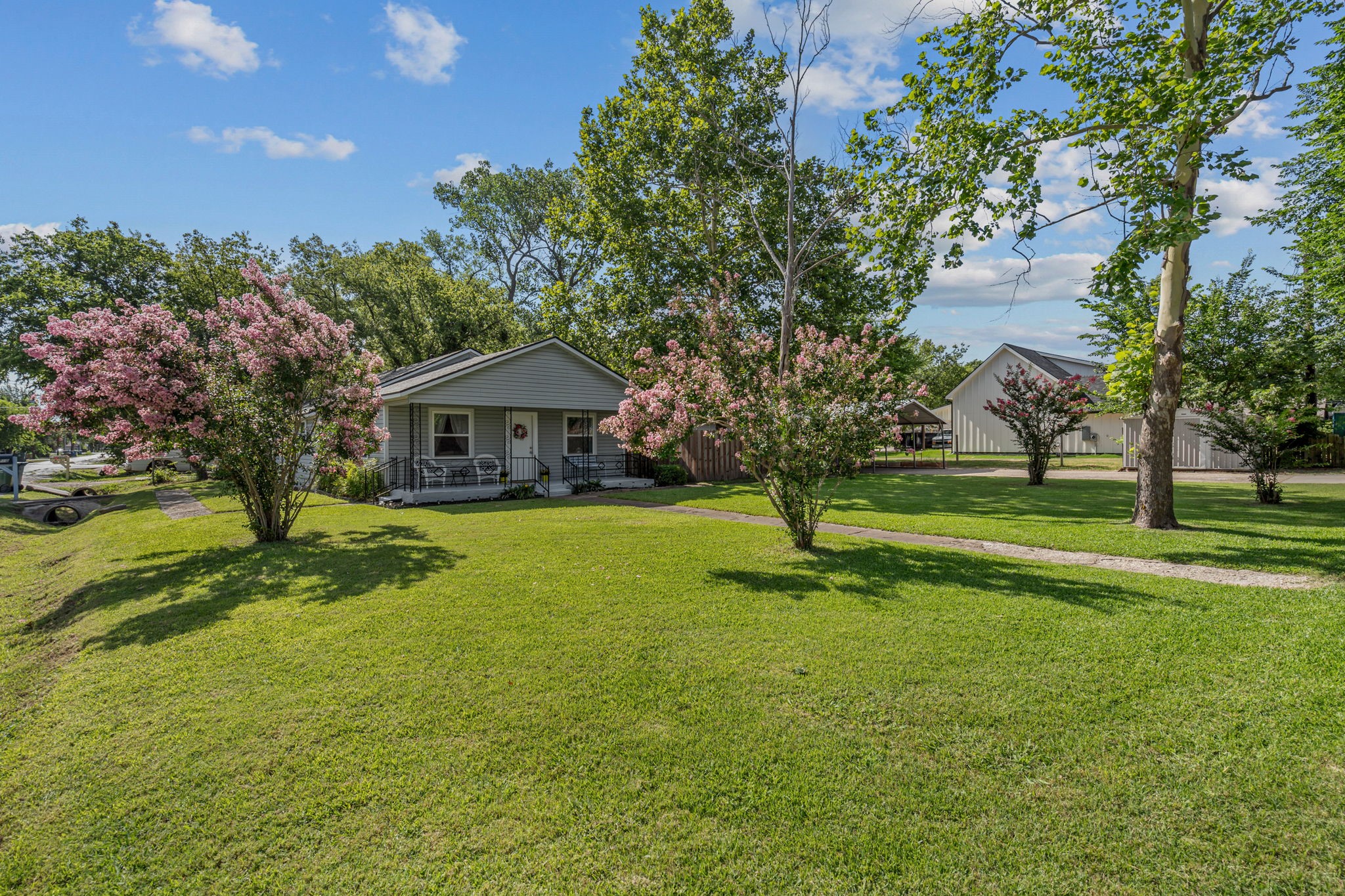 710 W Willow Street Sanger TX 76266