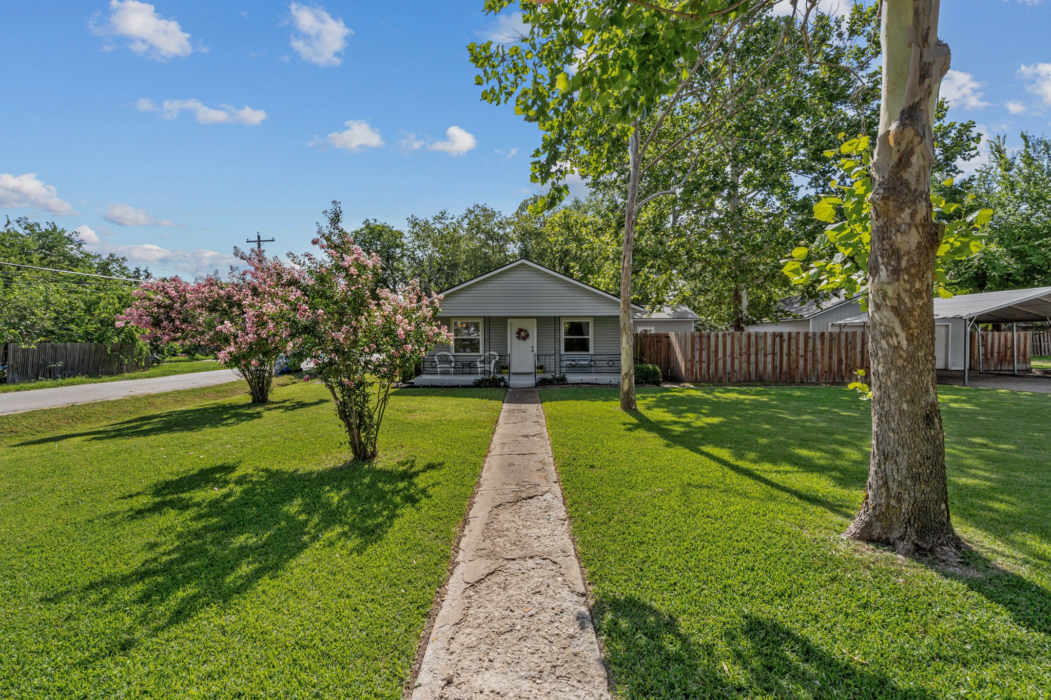 710 W Willow Street Sanger TX 76266