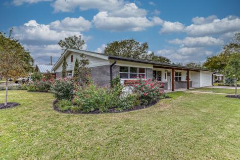 801 NW 10th Street Mineral Wells TX 76067
