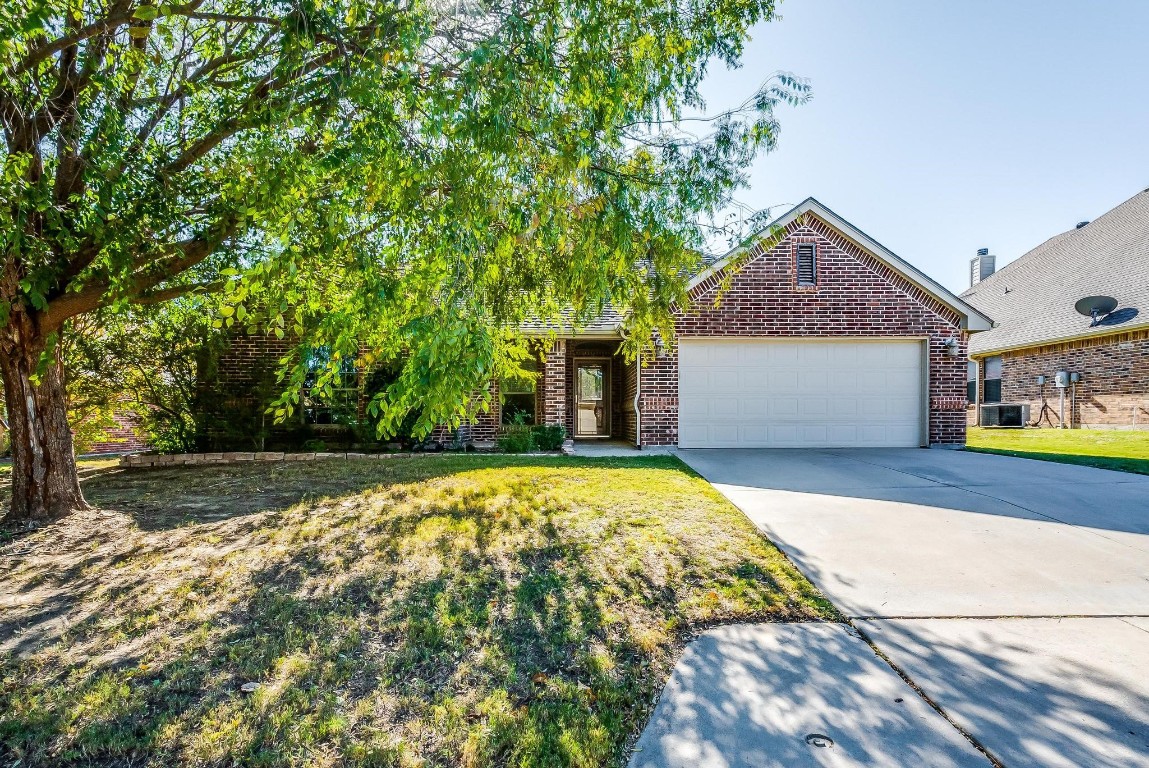 376 Lockwood Lane Weatherford TX 76087