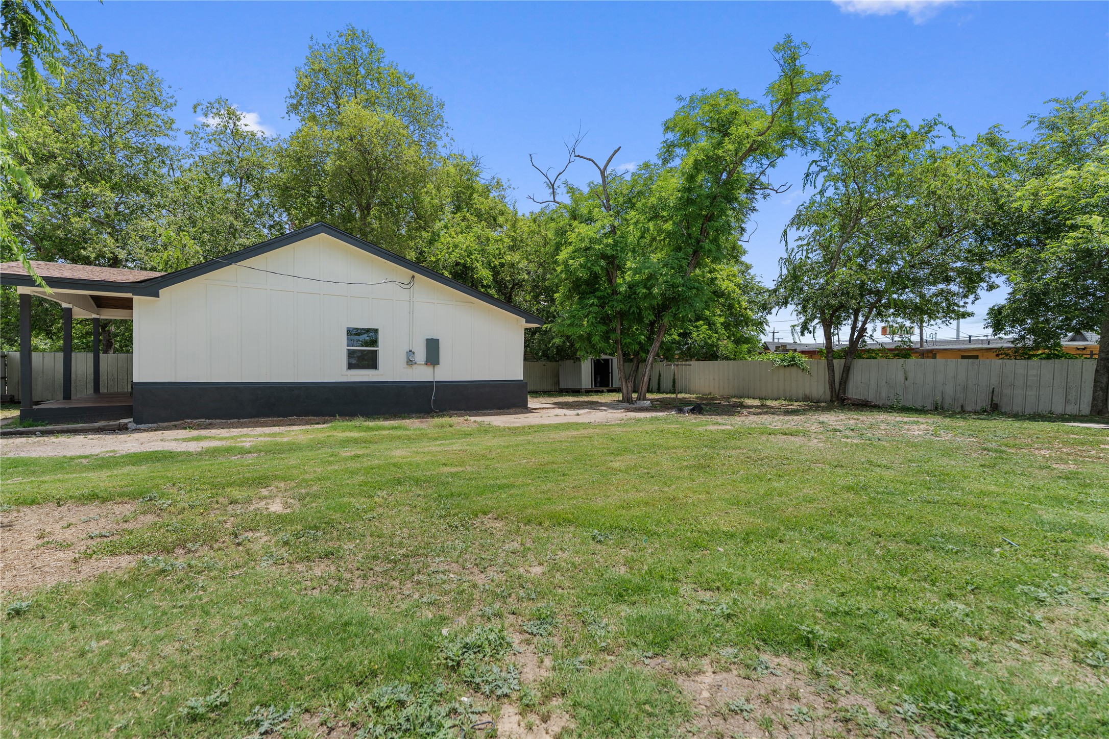 1410 Nealton Street Bellmead TX 76705