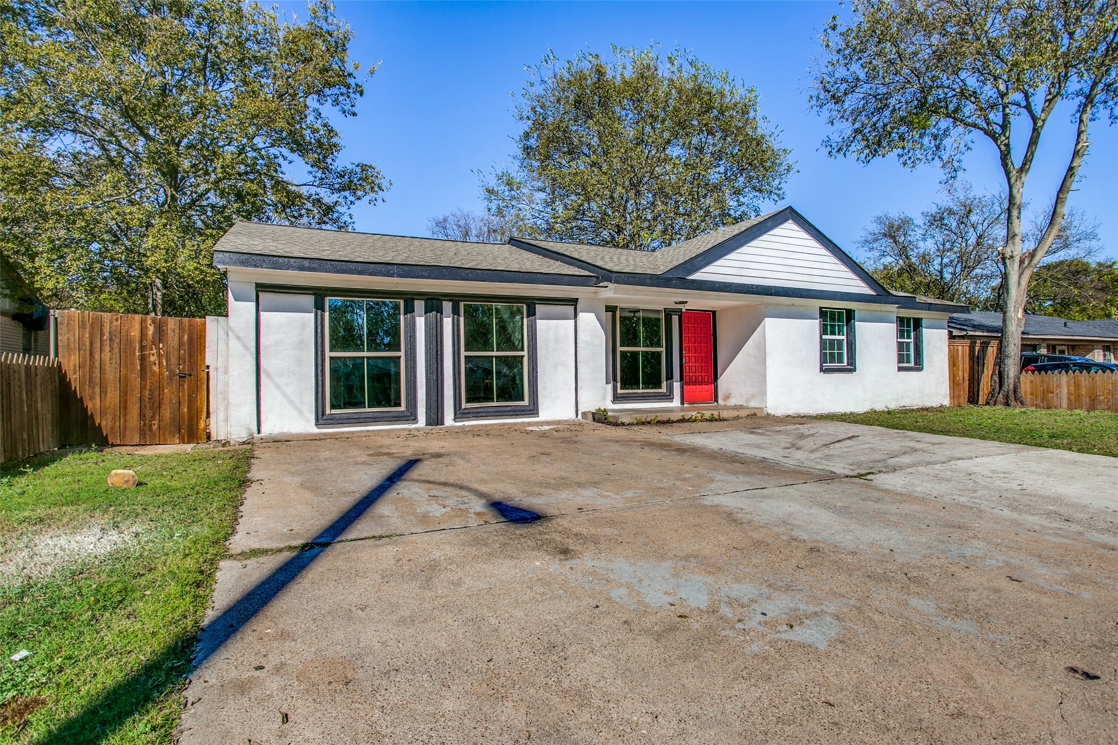 929 Ivywood Drive Dallas TX 75232