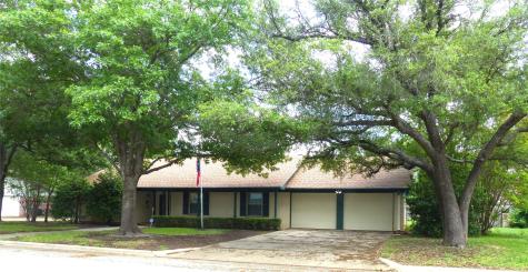 2105 Stanton Brady TX 76825