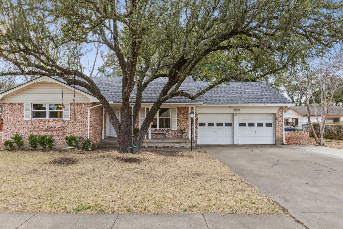 1209 Phoebe Lane Garland TX 75042