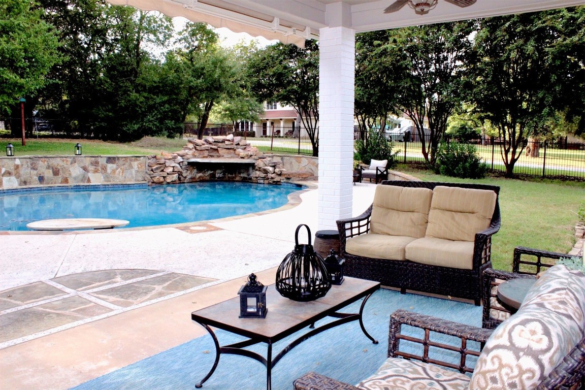 149 N Broadway Road Azle TX 76020