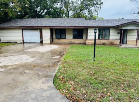 921 N Stewart Street Azle TX 76020