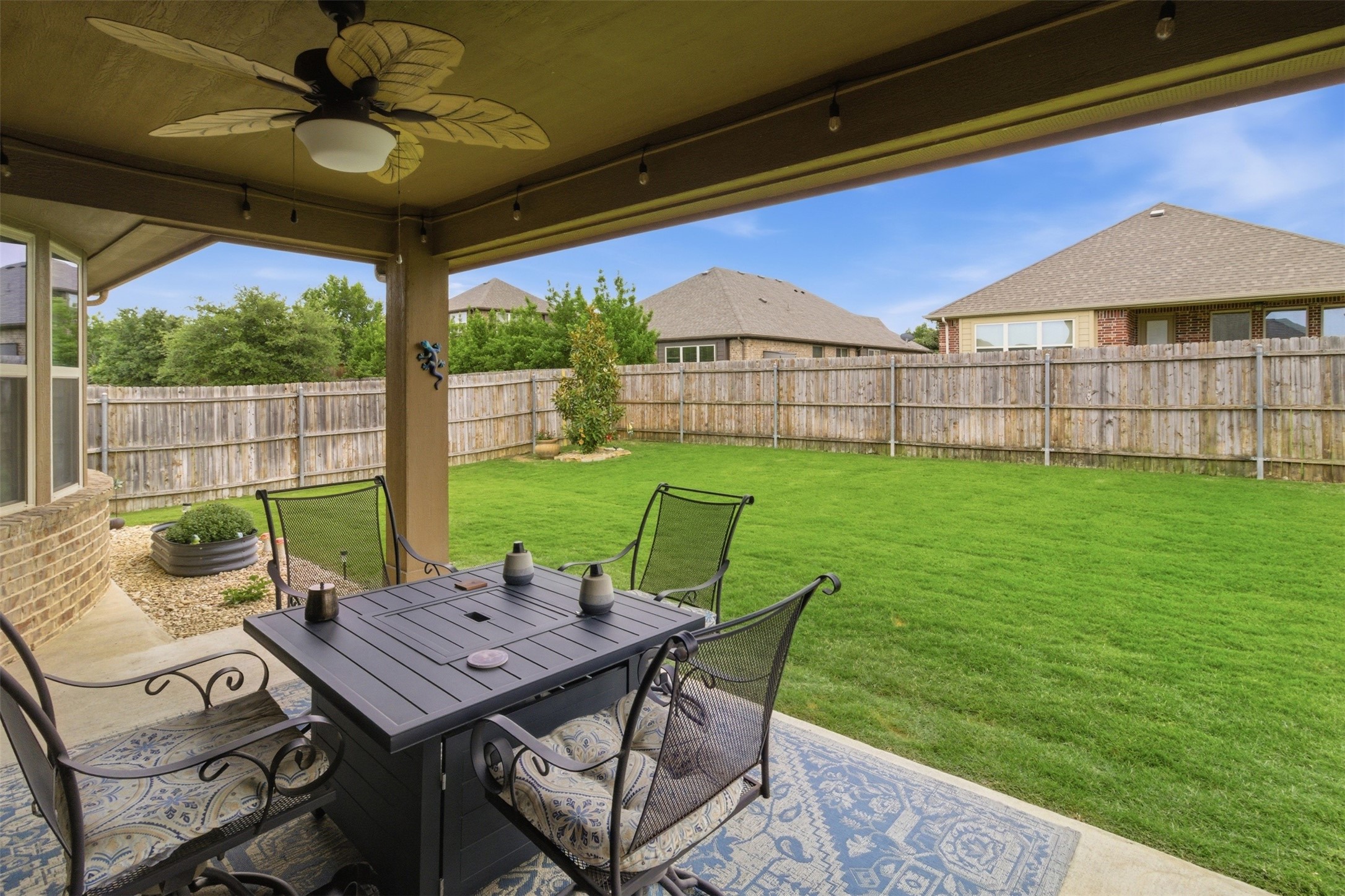 8100 Canyon Drive Aubrey TX 76227