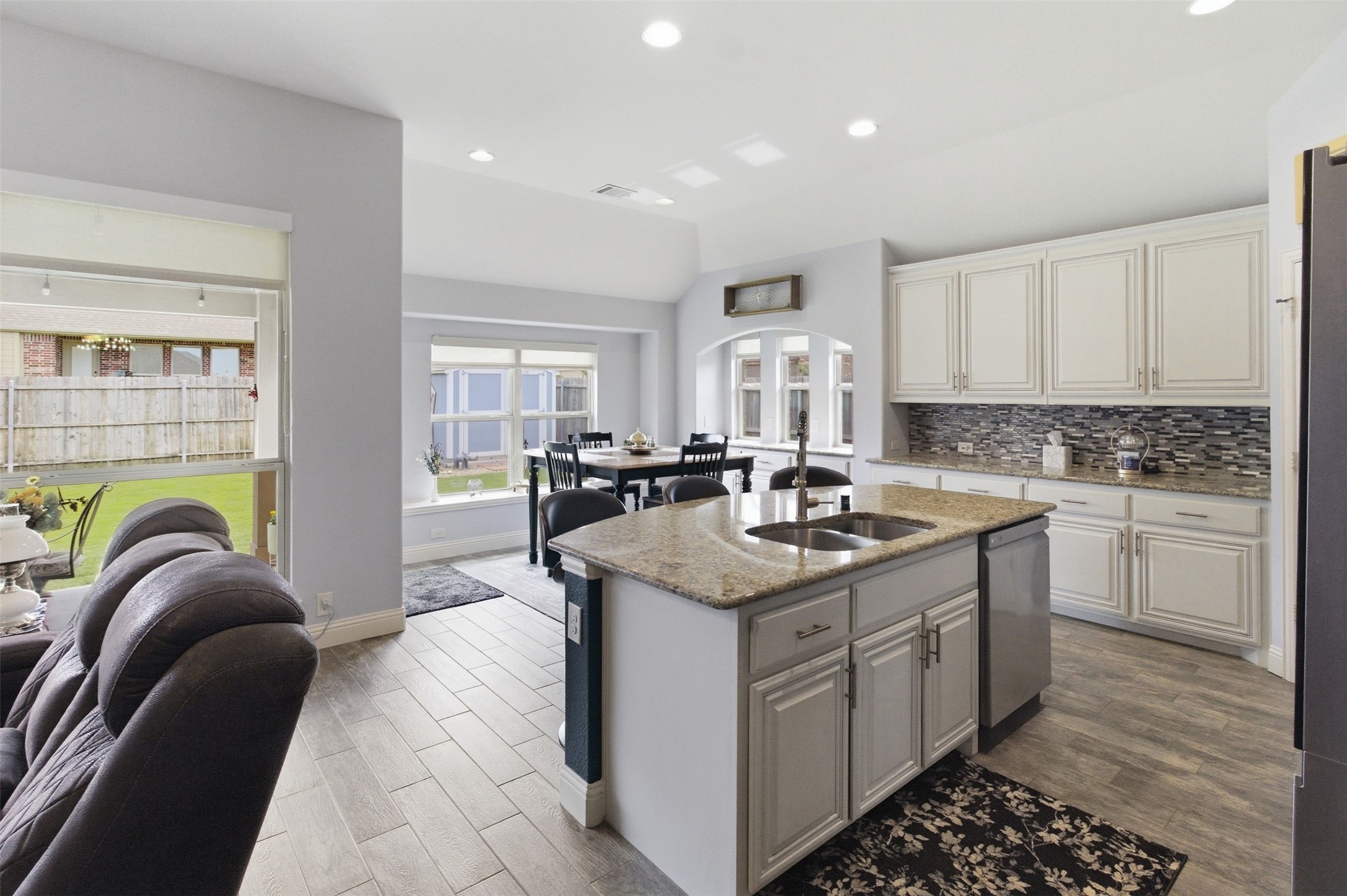 8100 Canyon Drive Aubrey TX 76227