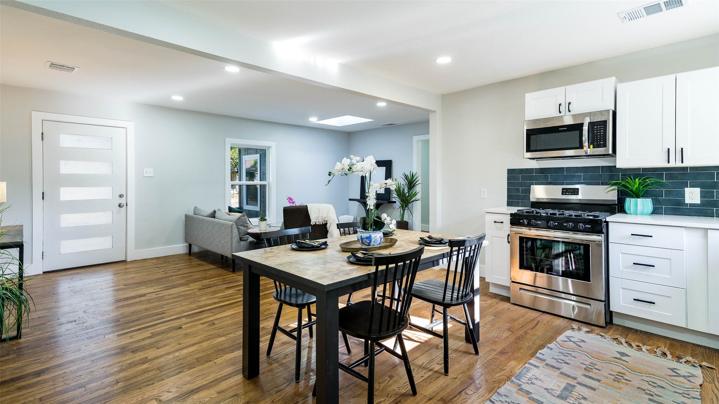 10523 Newcombe Drive Dallas TX 75228